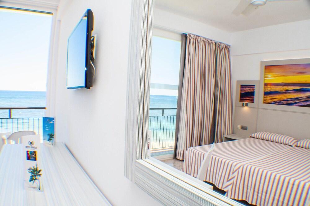 Hotel Riomar, Ibiza, A Tribute Portfolio Hotel Санта-Еулалія-дель-Ріо Екстер'єр фото